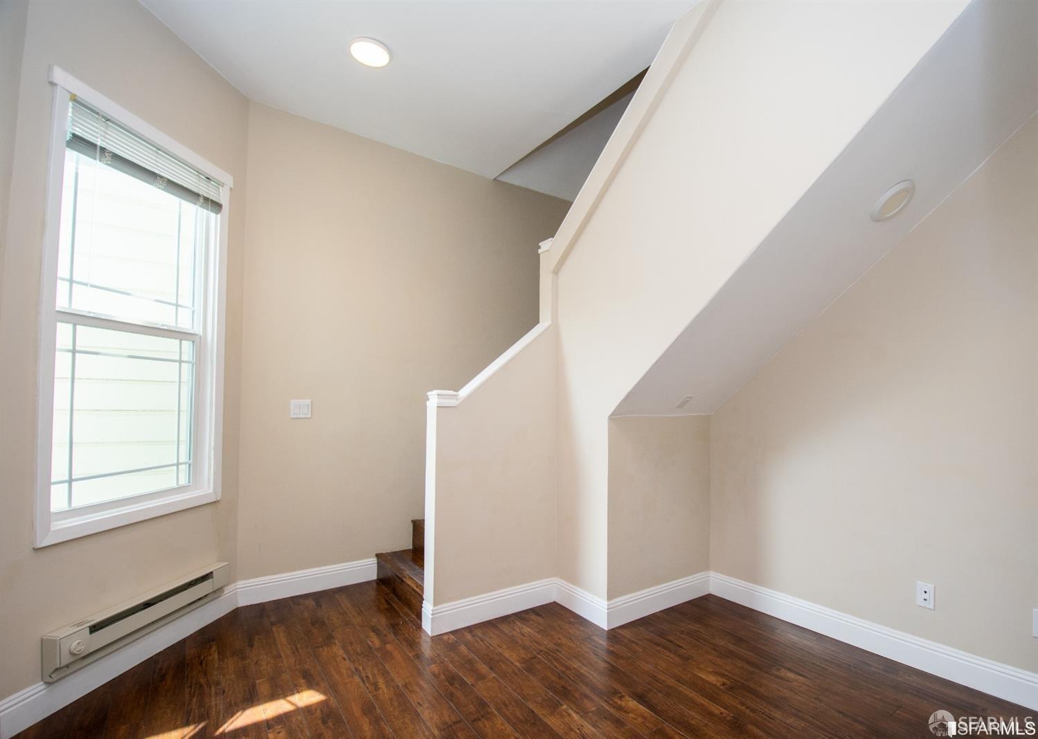 Detail Gallery Image 9 of 16 For 500 Eugenia Ave a,  San Francisco,  CA 94110 - 1 Beds | 1 Baths