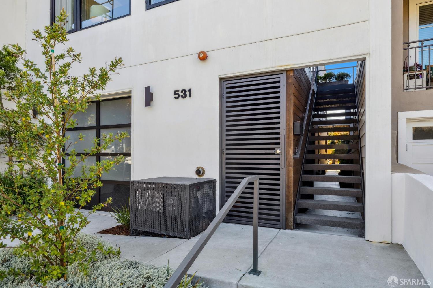 Detail Gallery Image 4 of 52 For 531 33rd Ave, San Francisco,  CA 94121 - – Beds | – Baths