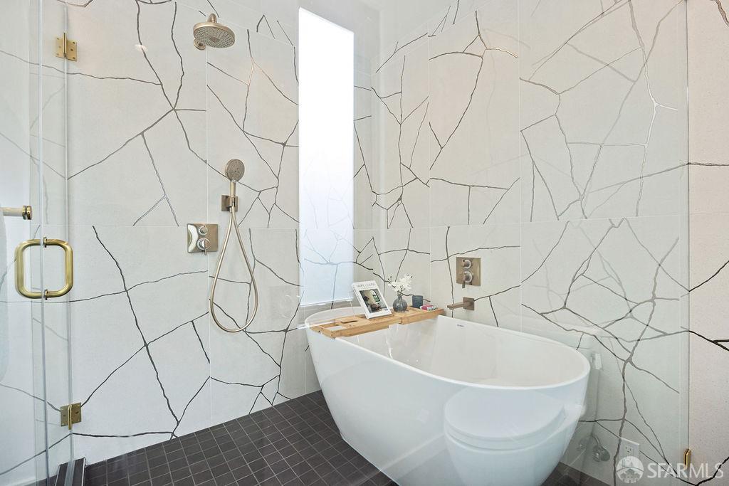 Detail Gallery Image 34 of 68 For 480 Andover St, San Francisco,  CA 94110 - 3 Beds | 3/1 Baths
