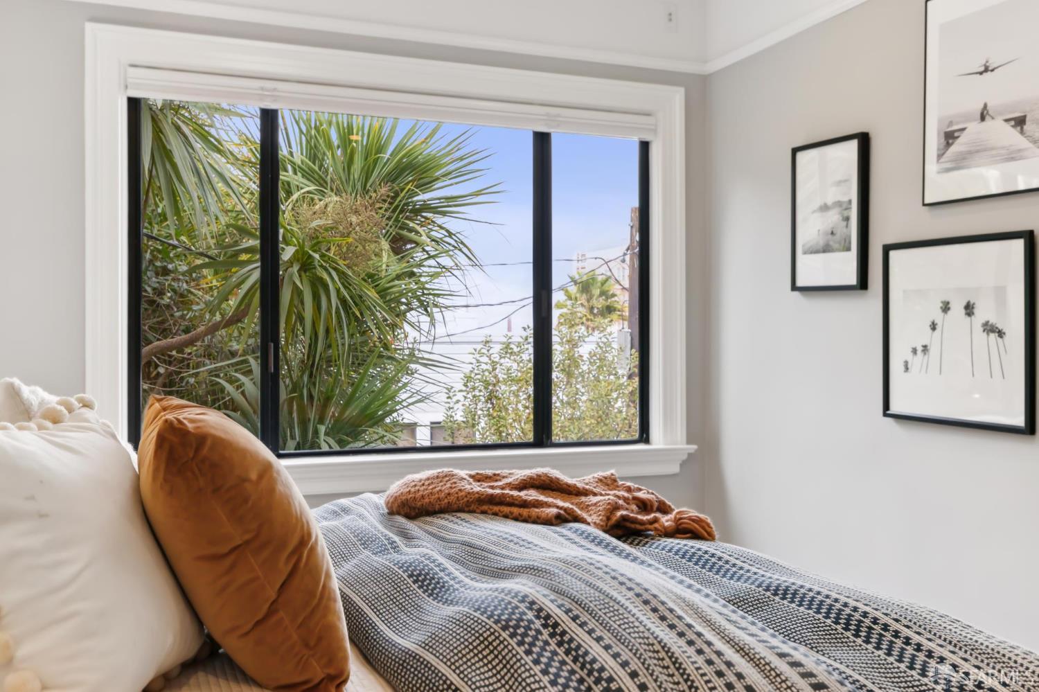 Detail Gallery Image 33 of 58 For 2841 Larkin St, San Francisco,  CA 94019 - 4 Beds | 3/1 Baths
