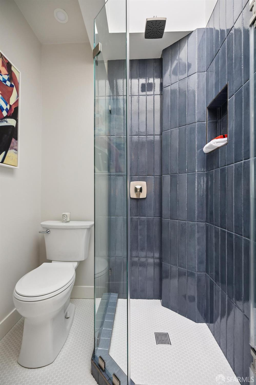 Detail Gallery Image 34 of 58 For 2841 Larkin St, San Francisco,  CA 94019 - 4 Beds | 3/1 Baths