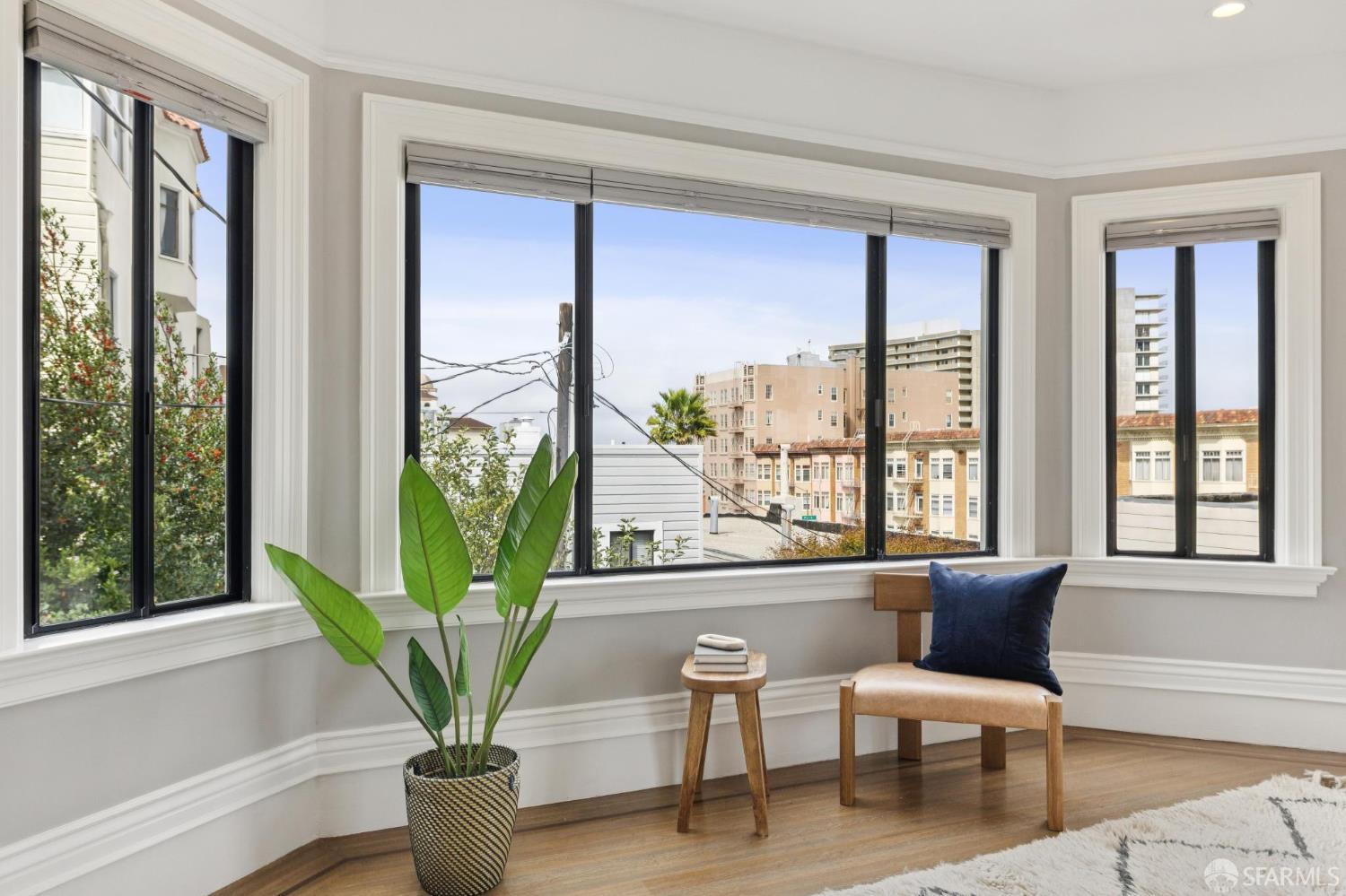 Detail Gallery Image 29 of 58 For 2841 Larkin St, San Francisco,  CA 94019 - 4 Beds | 3/1 Baths
