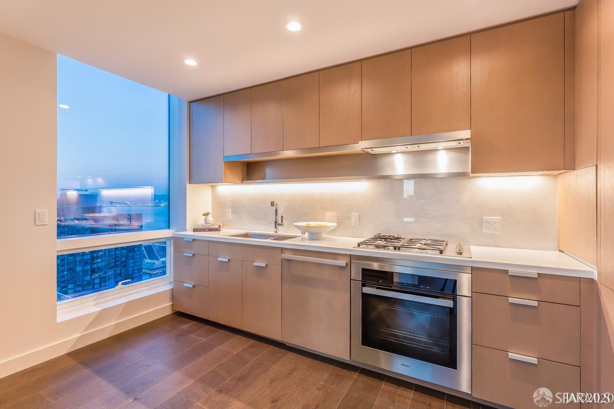 Detail Gallery Image 16 of 46 For 488 Folsom St #4102,  San Francisco,  CA 94105 - 3 Beds | 3 Baths