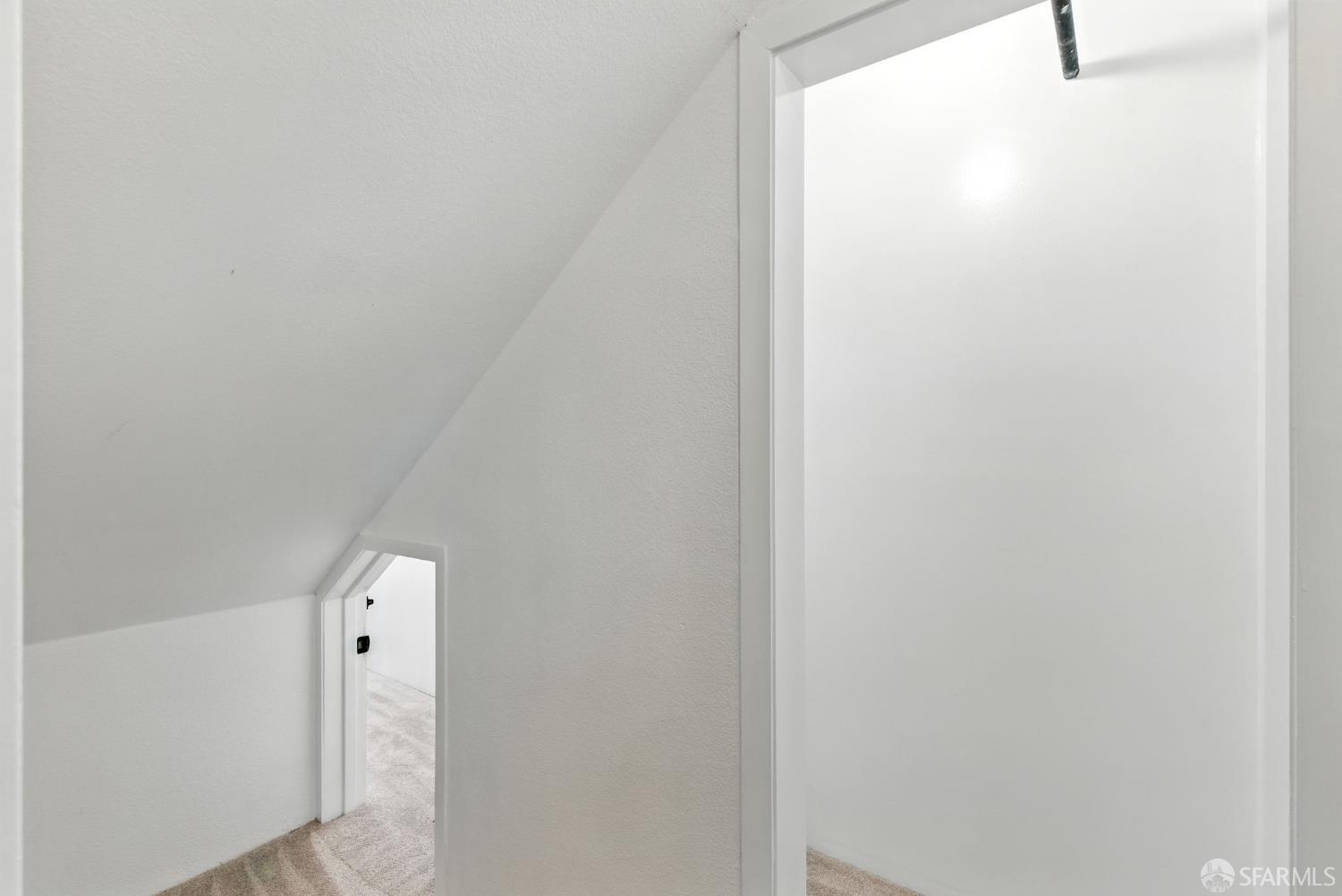 Photo #22: 425072350 Listing: Photo #22
