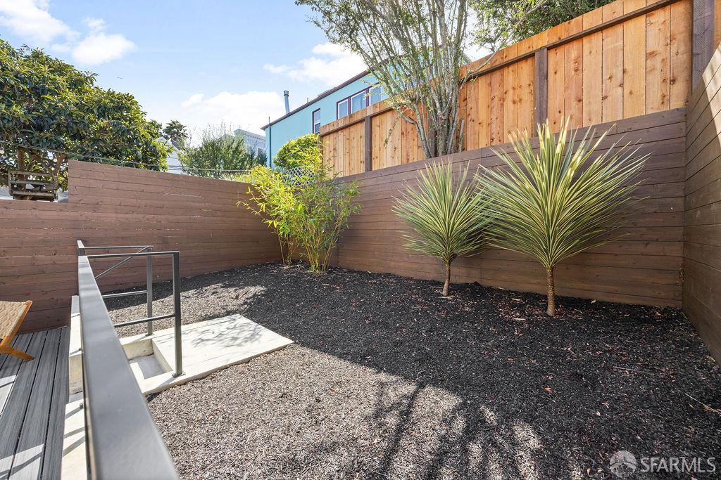 Detail Gallery Image 60 of 68 For 480 Andover St, San Francisco,  CA 94110 - 3 Beds | 3/1 Baths