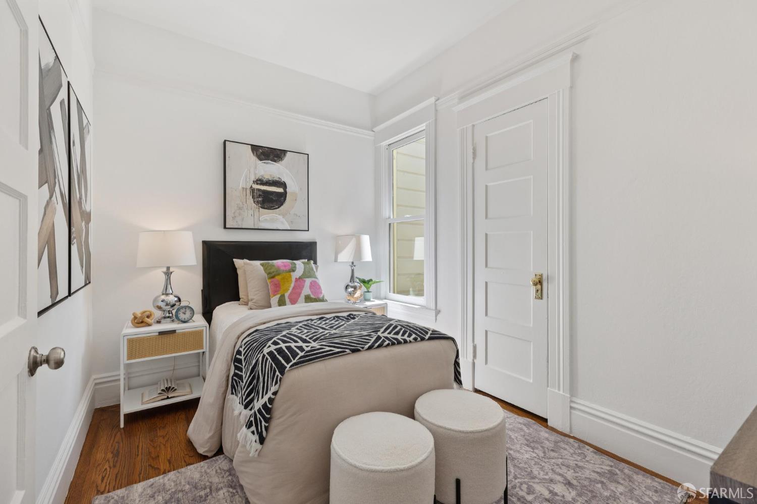 Detail Gallery Image 16 of 24 For 880 Chestnut St, San Francisco,  CA 94133 - 2 Beds | 1 Baths
