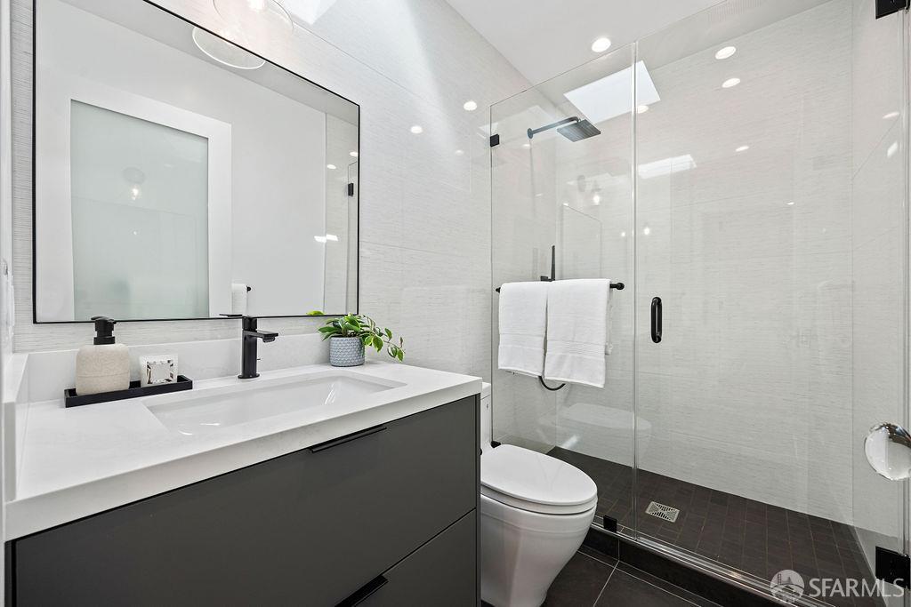 Detail Gallery Image 45 of 68 For 480 Andover St, San Francisco,  CA 94110 - 3 Beds | 3/1 Baths