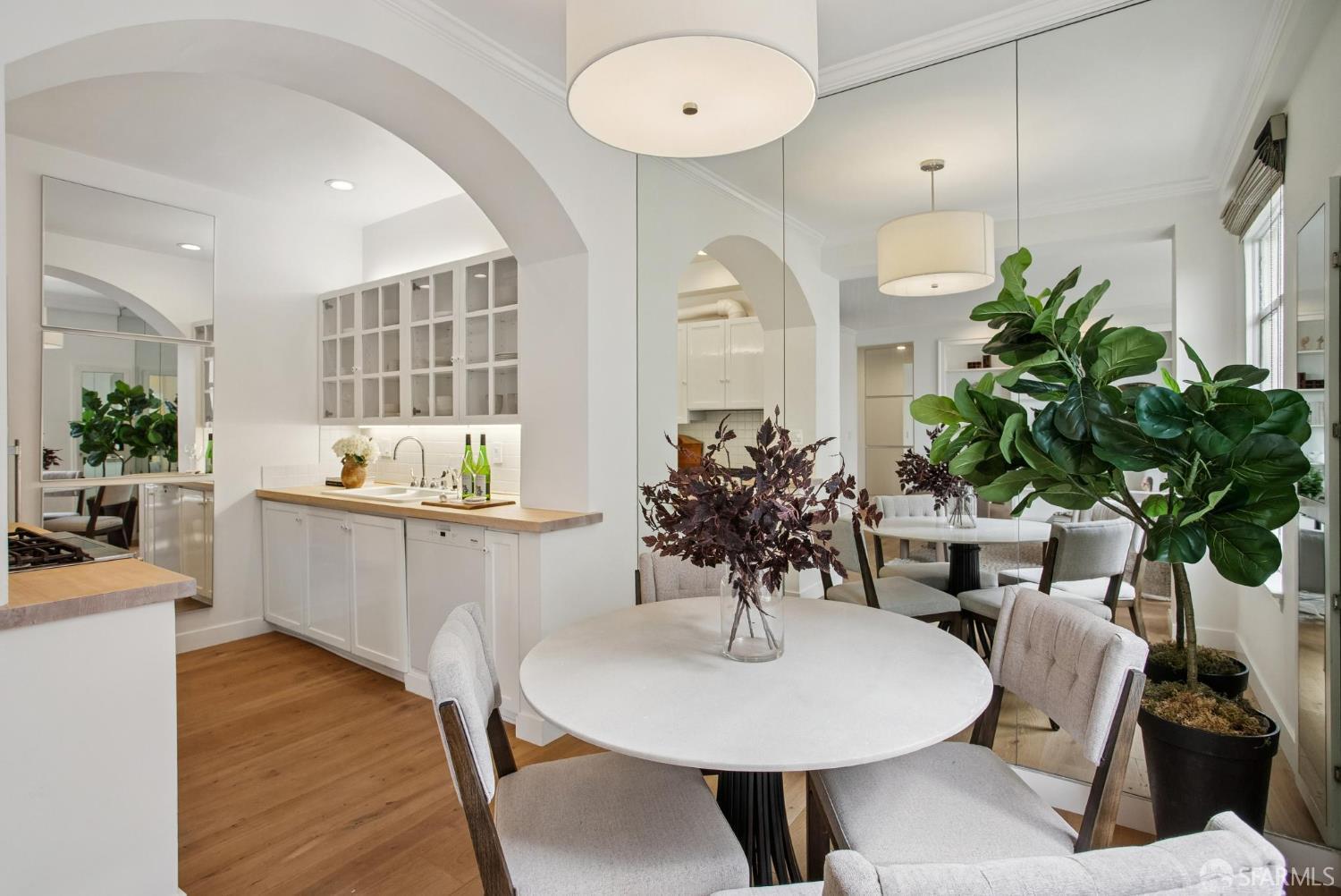 Photo #5: 425072496 Listing 