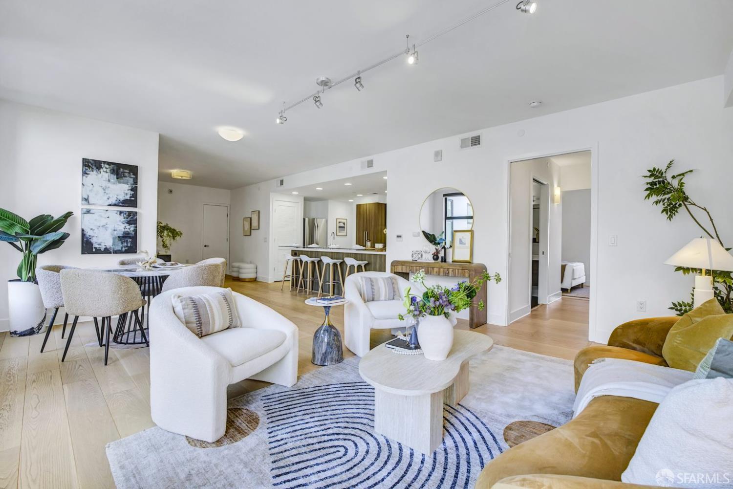 Detail Gallery Image 3 of 27 For 1080 Sutter St #702,  San Francisco,  CA 94109 - 2 Beds | 2 Baths