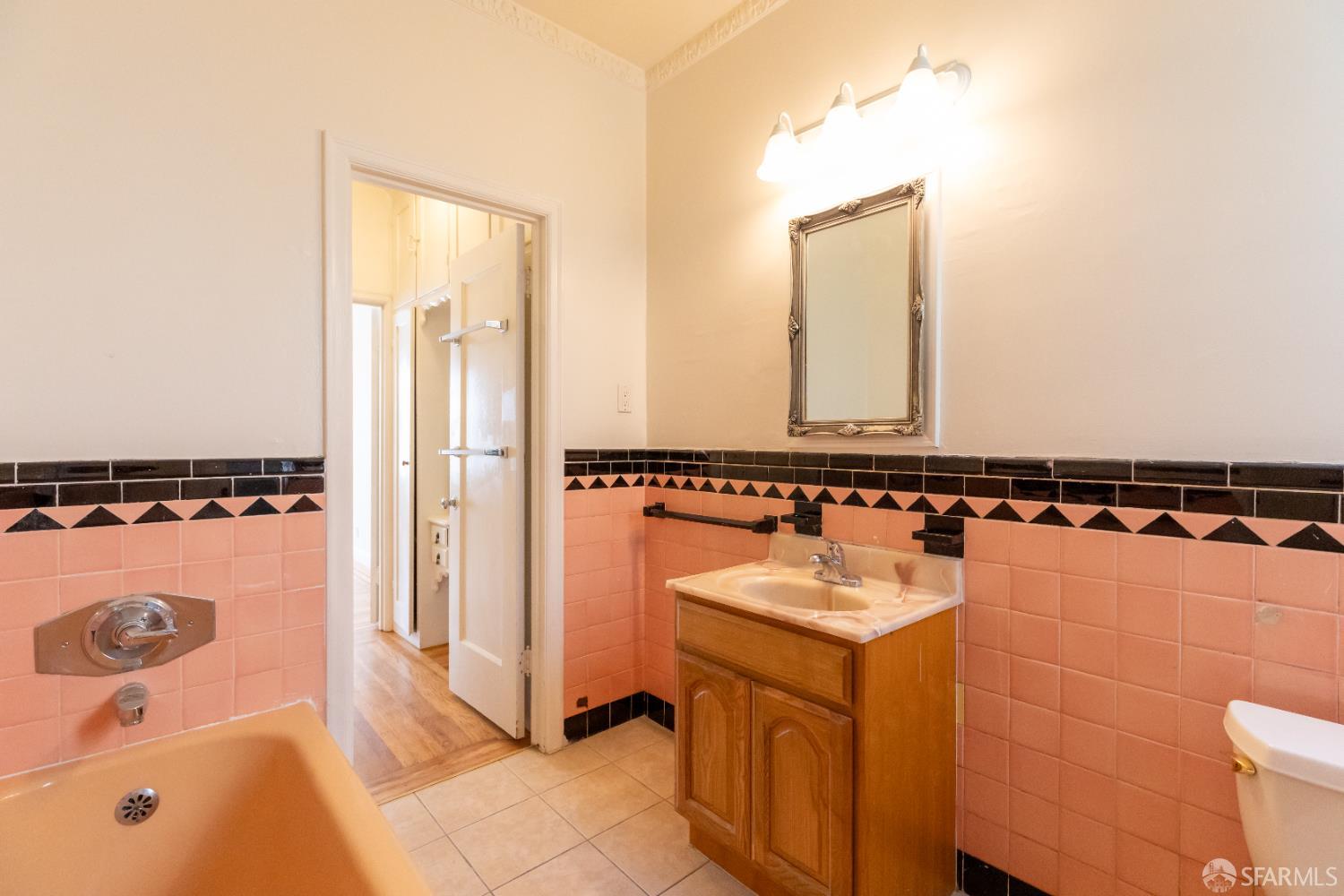 Detail Gallery Image 41 of 91 For 1414 Taraval St, San Francisco,  CA 94116 - – Beds | – Baths