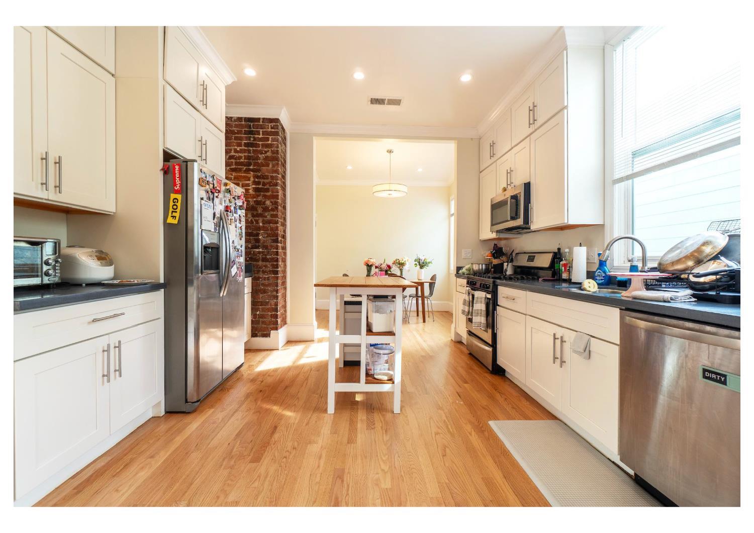 Detail Gallery Image 2 of 6 For 2637 Mission St, San Francisco,  CA 94110 - – Beds | – Baths