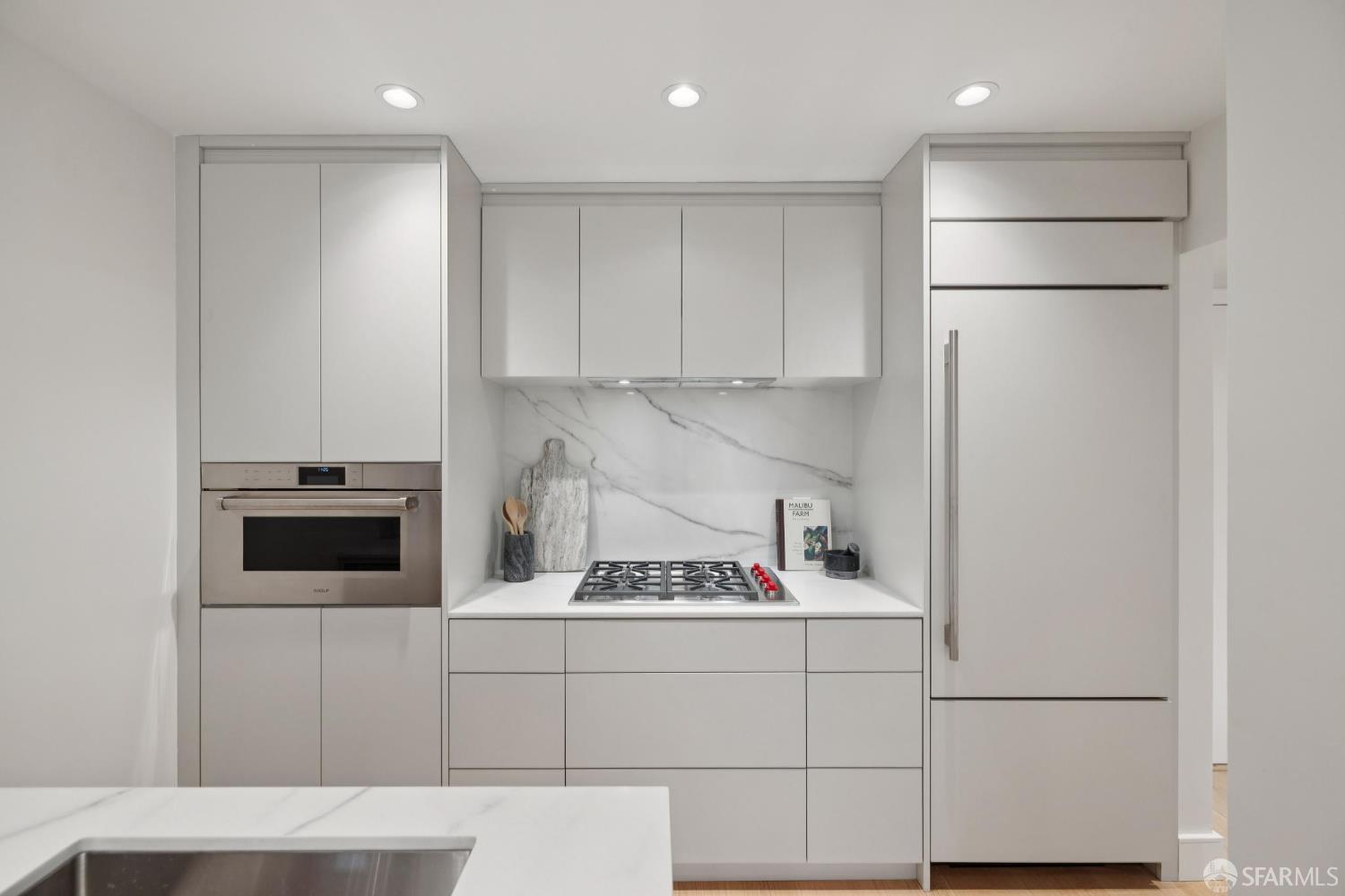 Detail Gallery Image 8 of 19 For 1426 Taylor St #4,  San Francisco,  CA 94133 - 2 Beds | 2 Baths