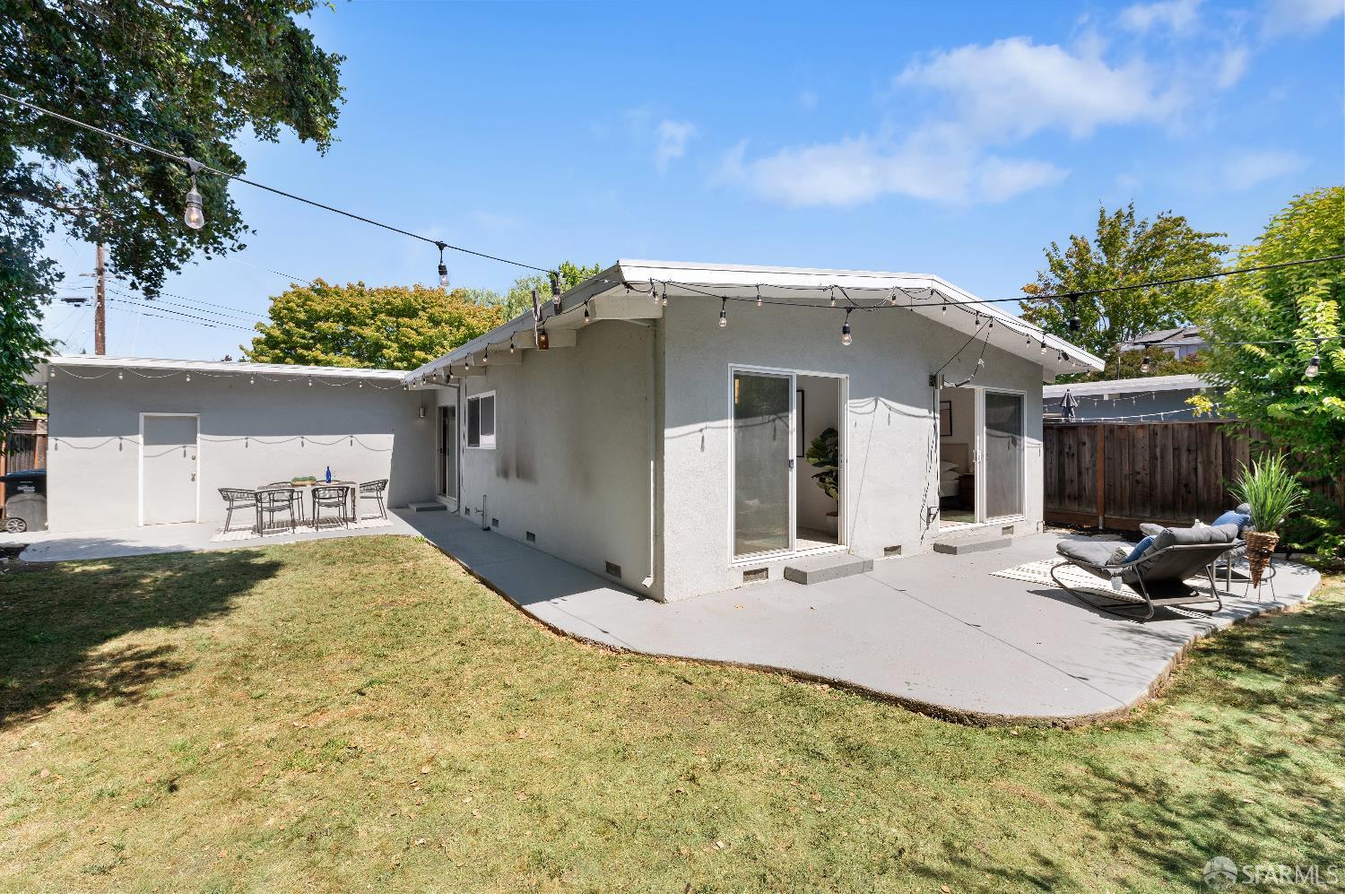 Detail Gallery Image 30 of 33 For 60 Callie Ln, Menlo Park,  CA 94025 - 3 Beds | 2 Baths