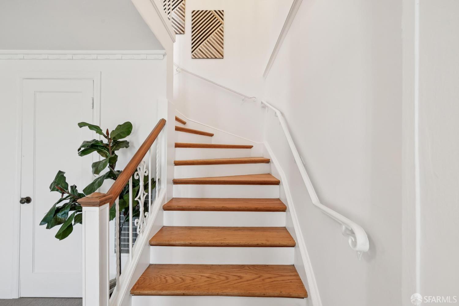 Detail Gallery Image 9 of 84 For 1942 24th Ave, San Francisco,  CA 94116 - 3 Beds | 1/1 Baths