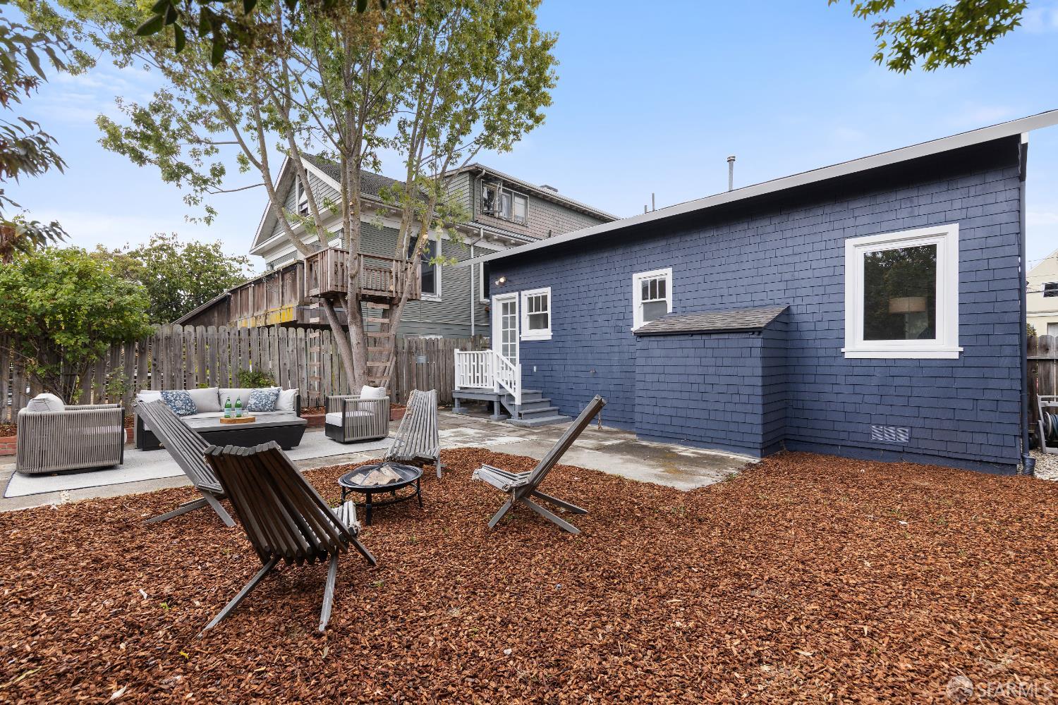 Detail Gallery Image 34 of 35 For 656 60th St, Oakland,  CA 94609 - 6 Beds | 2 Baths