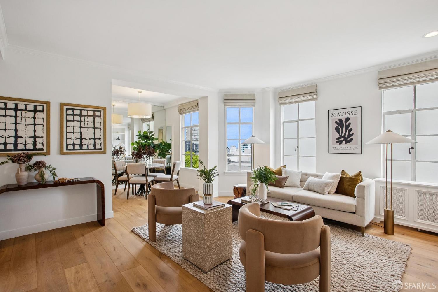 Photo #2: 425072496 Listing 