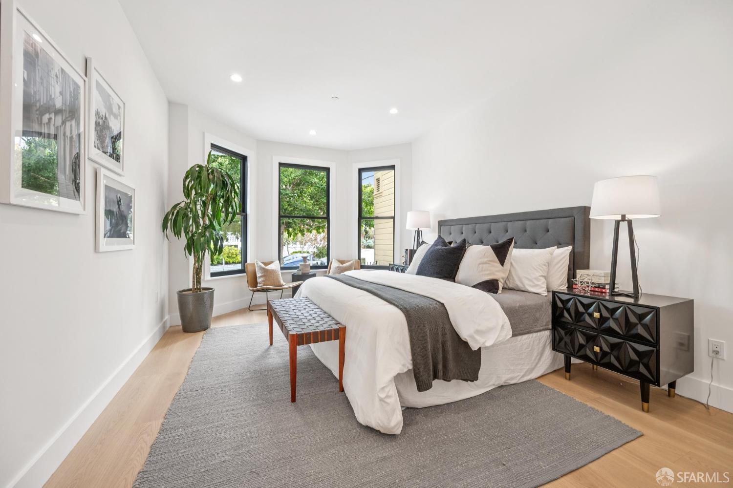 Detail Gallery Image 44 of 68 For 592 Sanchez St, San Francisco,  CA 94114 - 3 Beds | 3/1 Baths