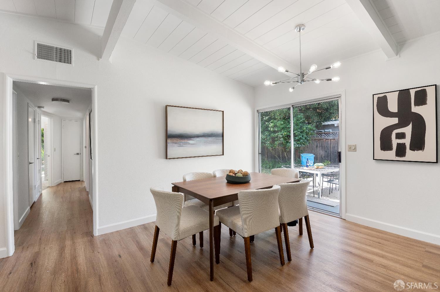 Detail Gallery Image 12 of 33 For 60 Callie Ln, Menlo Park,  CA 94025 - 3 Beds | 2 Baths