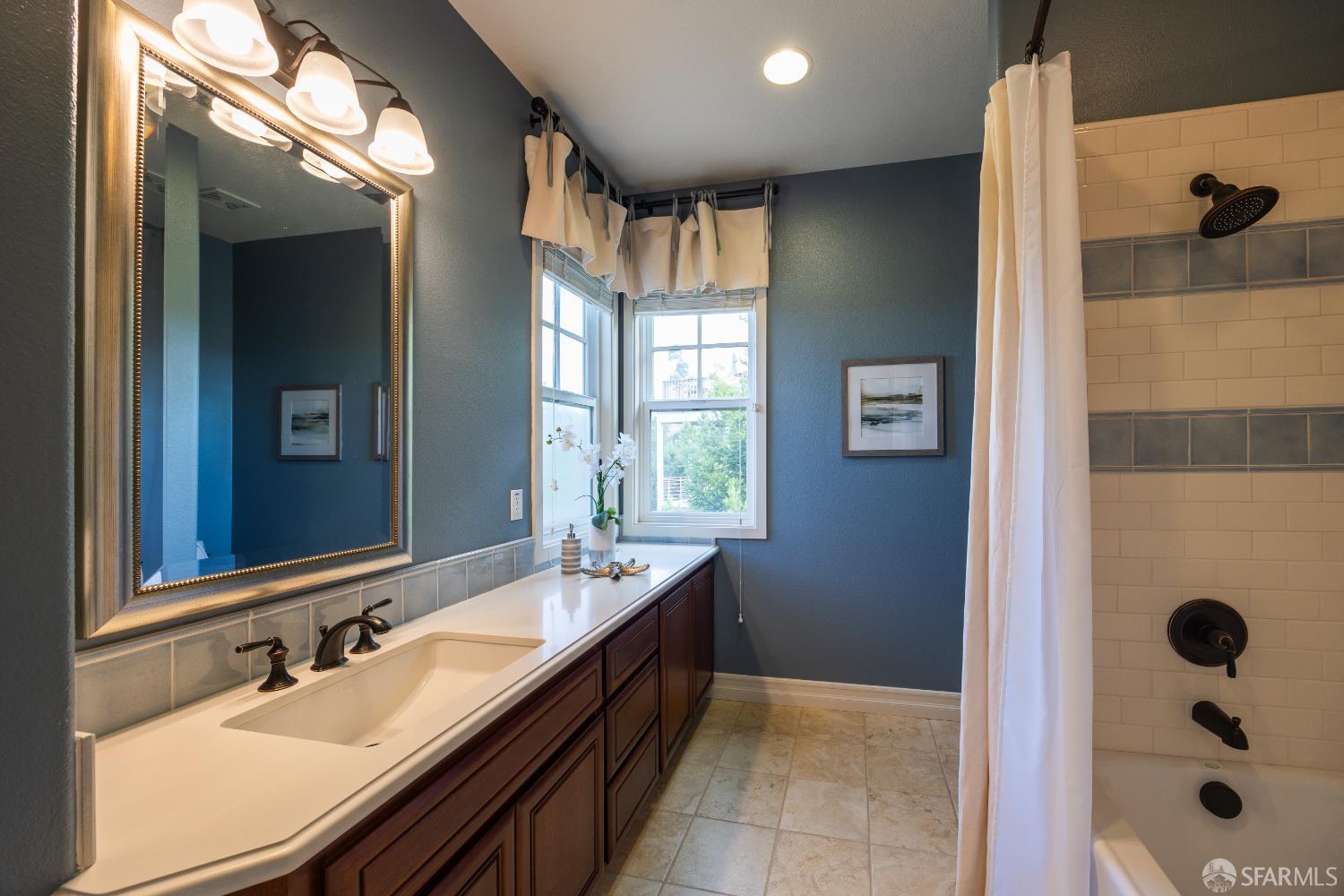 Detail Gallery Image 45 of 67 For 15 Poppy Ct, San Mateo,  CA 94403 - 4 Beds | 4/1 Baths