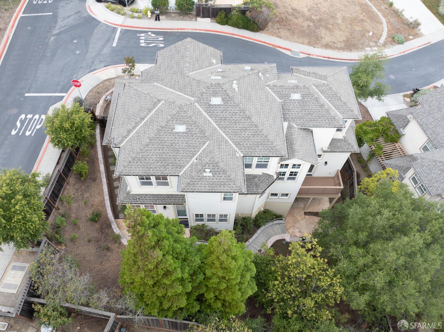 Detail Gallery Image 57 of 67 For 15 Poppy Ct, San Mateo,  CA 94403 - 4 Beds | 4/1 Baths