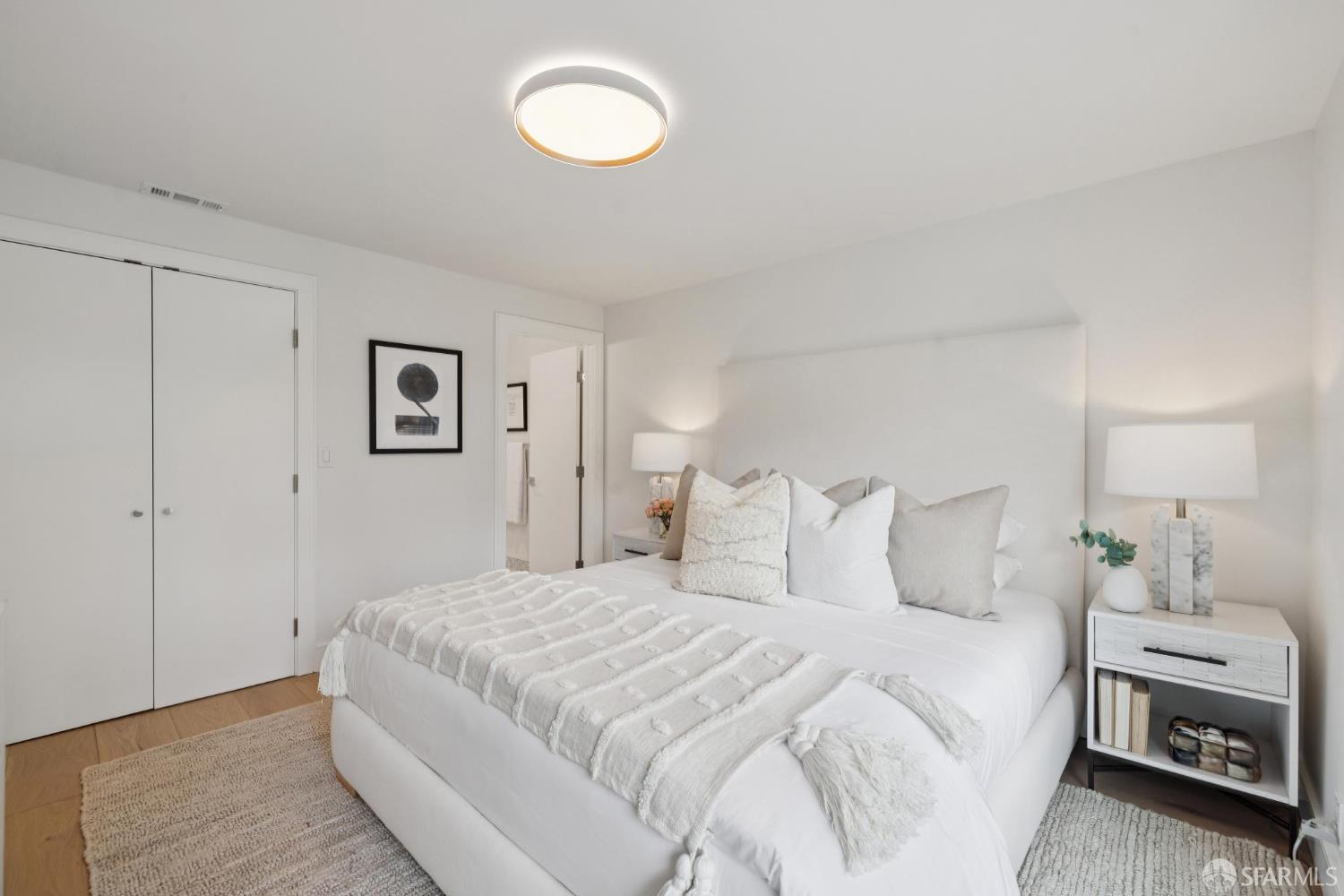 Detail Gallery Image 10 of 19 For 1426 Taylor St #4,  San Francisco,  CA 94133 - 2 Beds | 2 Baths