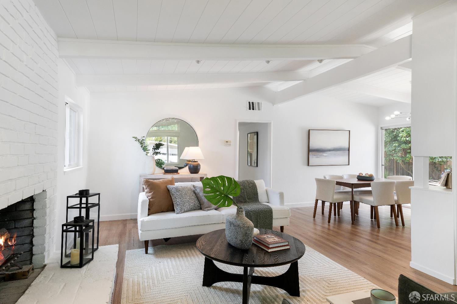 Detail Gallery Image 6 of 33 For 60 Callie Ln, Menlo Park,  CA 94025 - 3 Beds | 2 Baths