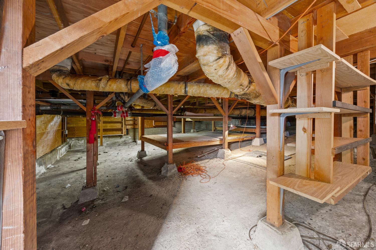 Detail Gallery Image 30 of 32 For 1033 Hewitt Dr, San Carlos,  CA 94070 - 3 Beds | 2 Baths