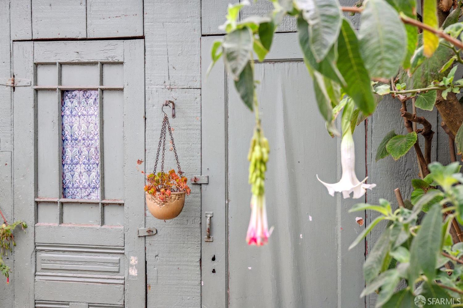 Detail Gallery Image 28 of 68 For 592 Sanchez St, San Francisco,  CA 94114 - 3 Beds | 3/1 Baths