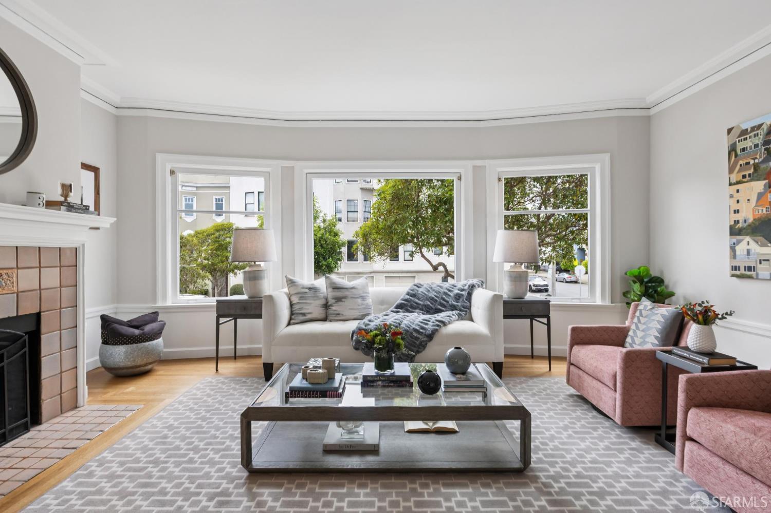 Photo #4: 425072230 Listing 