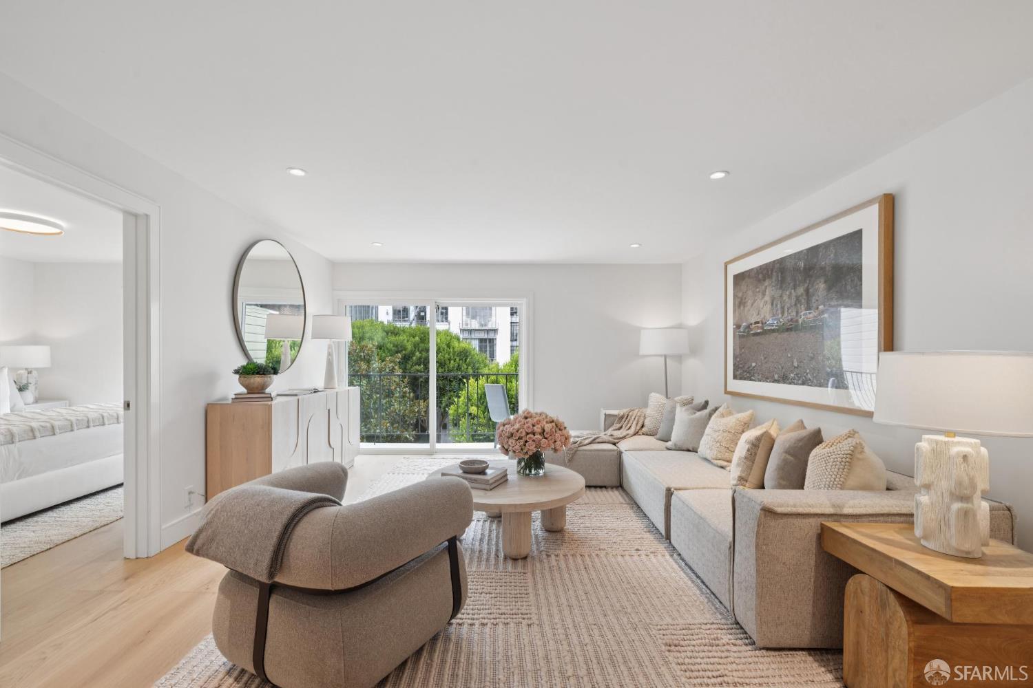 Photo #3: 425072345 Listing 