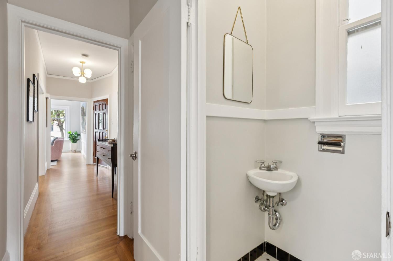 Detail Gallery Image 22 of 30 For 3518 Scott St, San Francisco,  CA 94123 - 2 Beds | 1 Baths