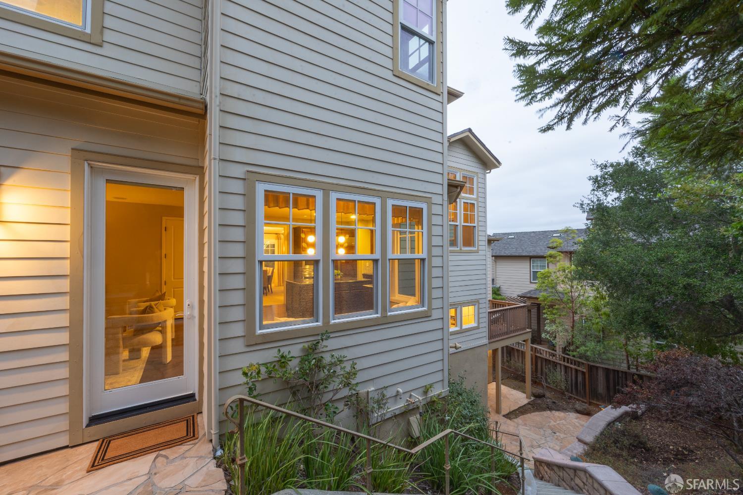 Detail Gallery Image 64 of 67 For 15 Poppy Ct, San Mateo,  CA 94403 - 4 Beds | 4/1 Baths
