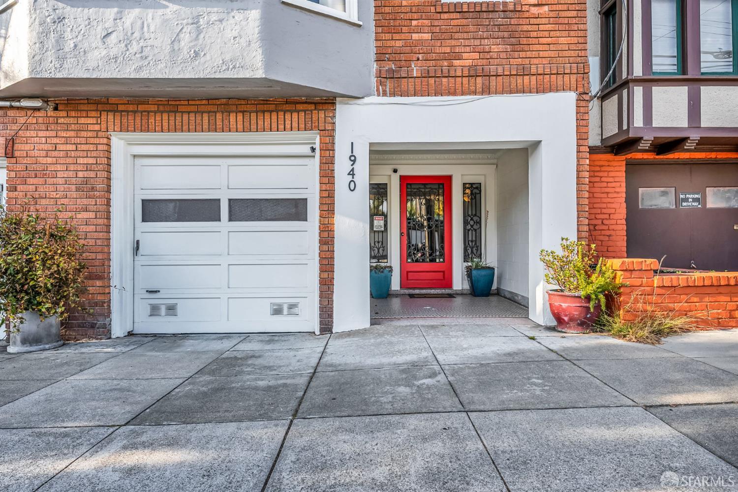 Photo #3: 425072806 Listing 