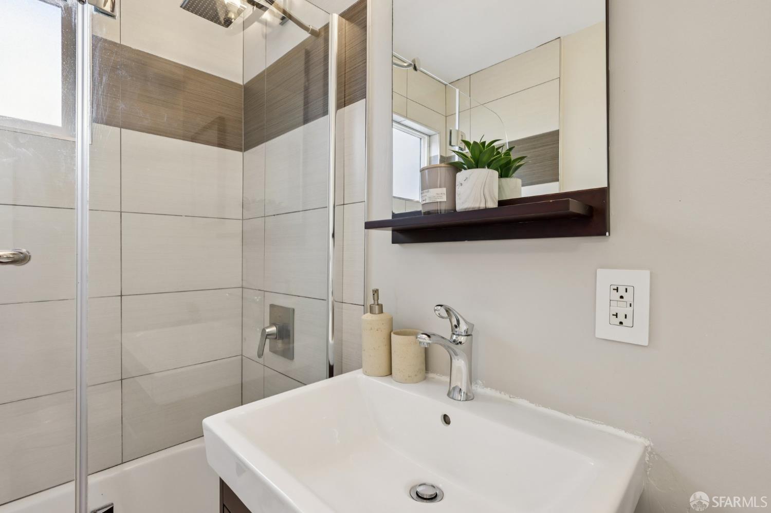 Detail Gallery Image 17 of 37 For 930 Elizabeth St #1,  San Francisco,  CA 94114 - 1 Beds | 1 Baths
