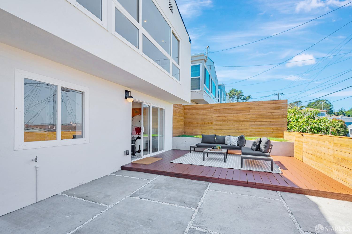 Detail Gallery Image 37 of 66 For 70 Woodside Ave, Daly City,  CA 94015 - 4 Beds | 3 Baths