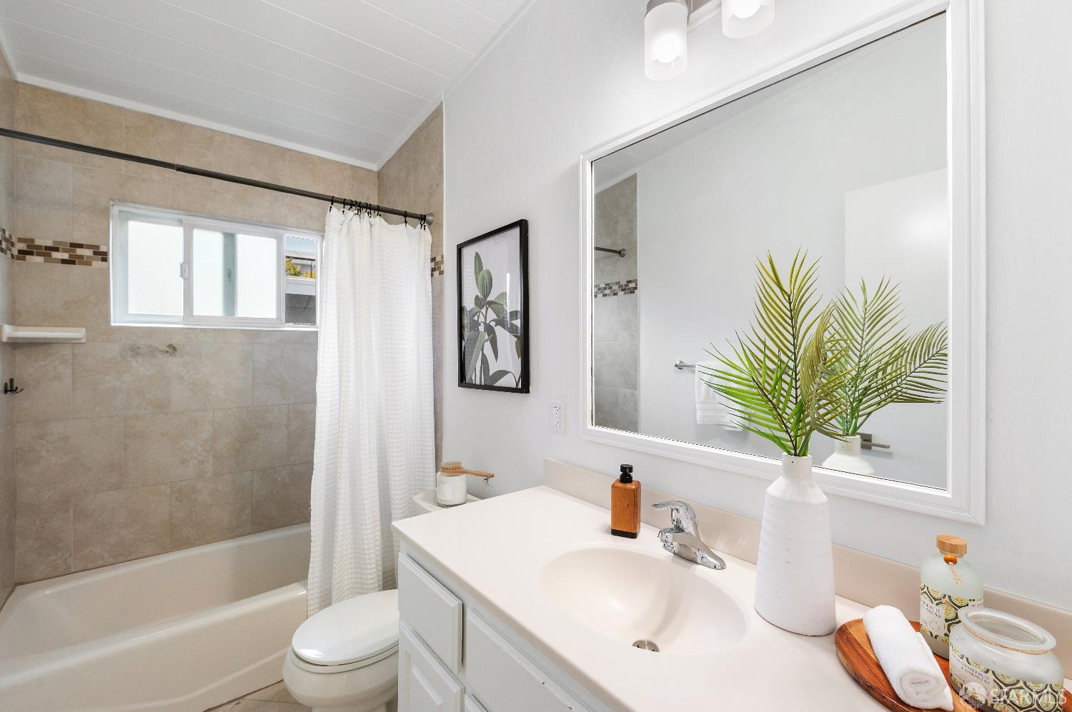 Detail Gallery Image 24 of 33 For 60 Callie Ln, Menlo Park,  CA 94025 - 3 Beds | 2 Baths