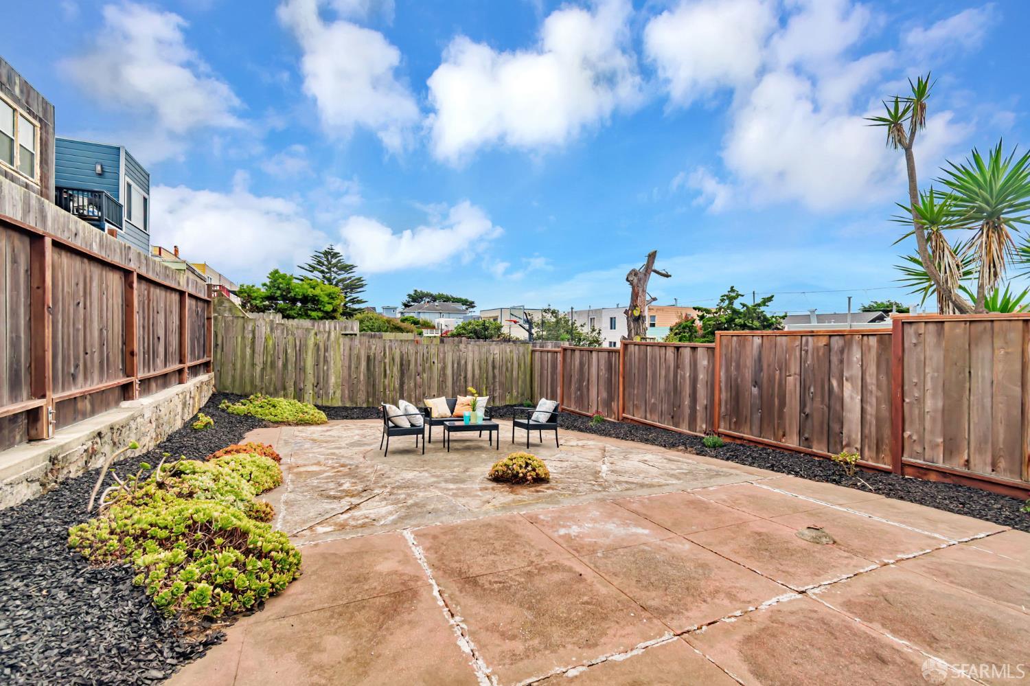 Detail Gallery Image 34 of 34 For 3421 Rivera St, San Francisco,  CA 94116 - 2 Beds | 1 Baths