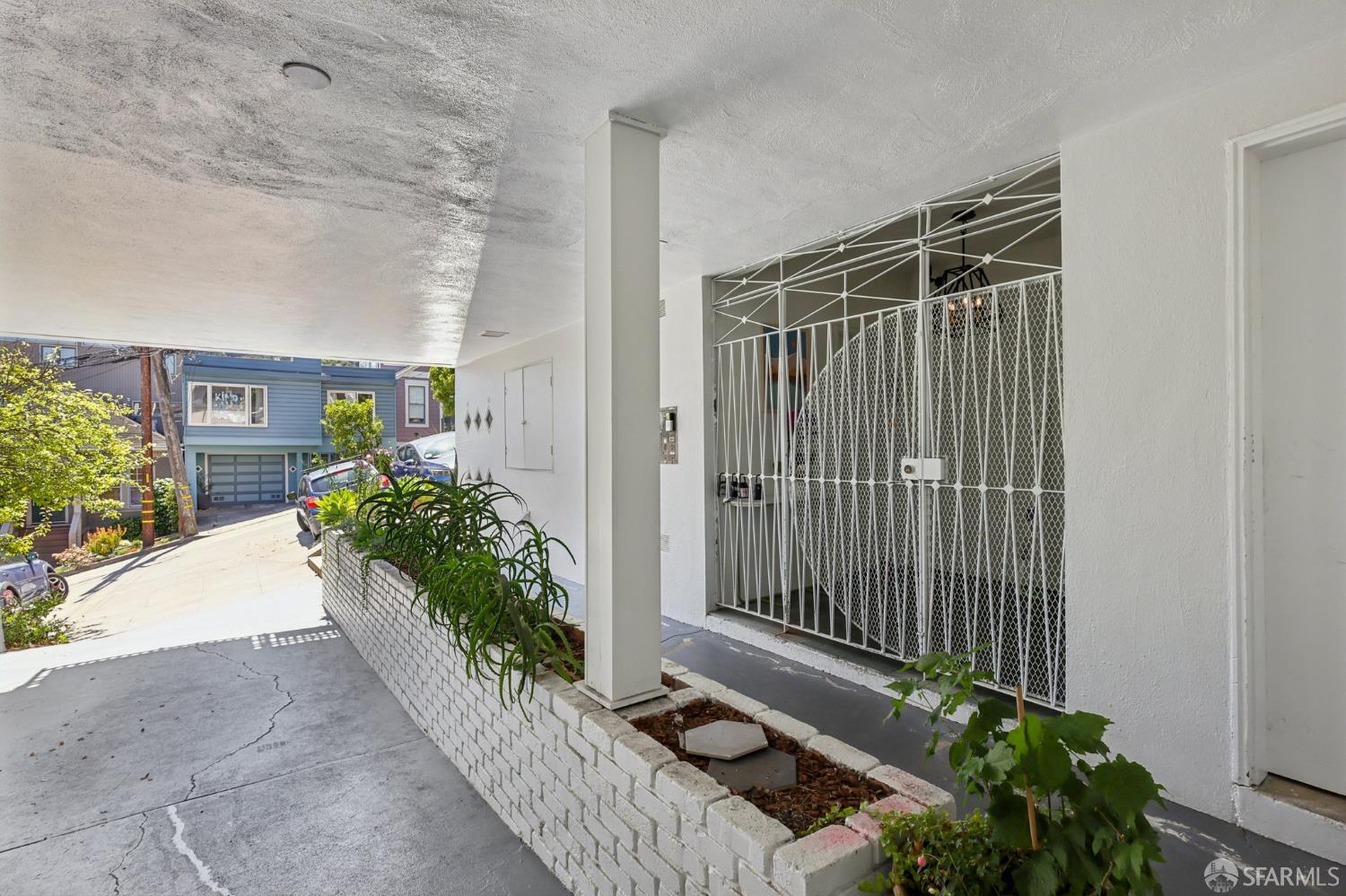 Detail Gallery Image 24 of 37 For 930 Elizabeth St #1,  San Francisco,  CA 94114 - 1 Beds | 1 Baths