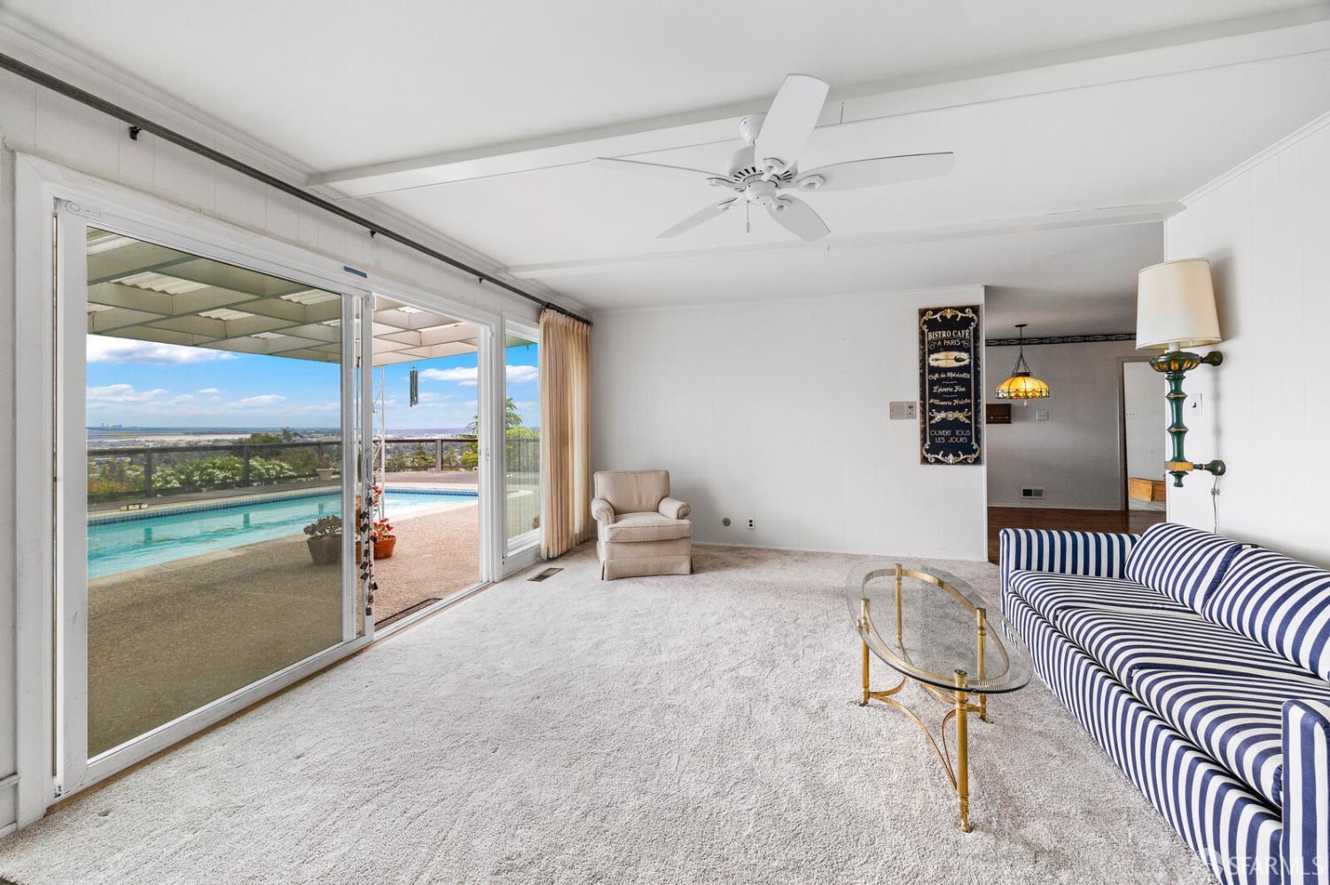Detail Gallery Image 9 of 32 For 1033 Hewitt Dr, San Carlos,  CA 94070 - 3 Beds | 2 Baths