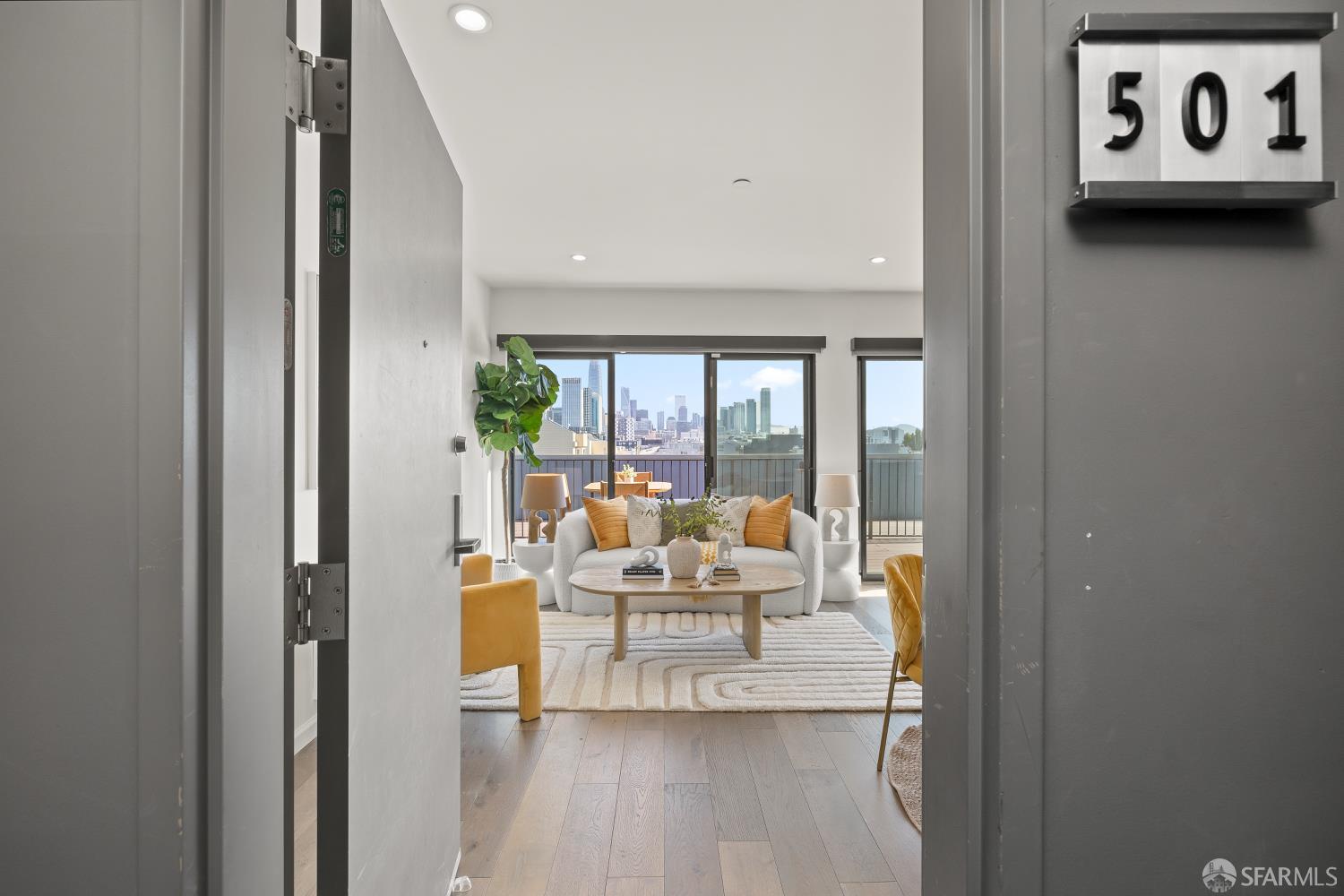 Photo #3: 425072184 Listing 