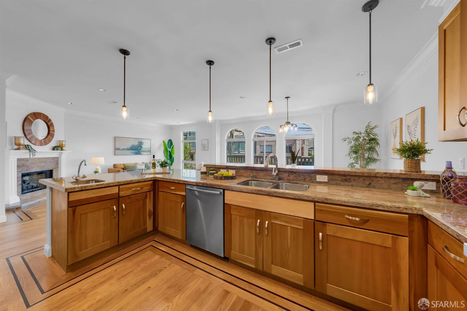 Detail Gallery Image 13 of 74 For 745 26th Ave, San Francisco,  CA 94121 - – Beds | – Baths