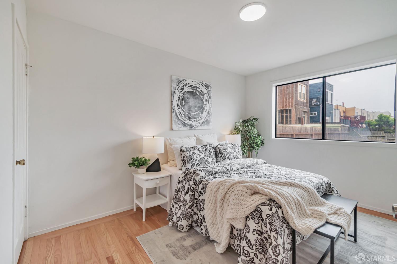Detail Gallery Image 17 of 34 For 3421 Rivera St, San Francisco,  CA 94116 - 2 Beds | 1 Baths