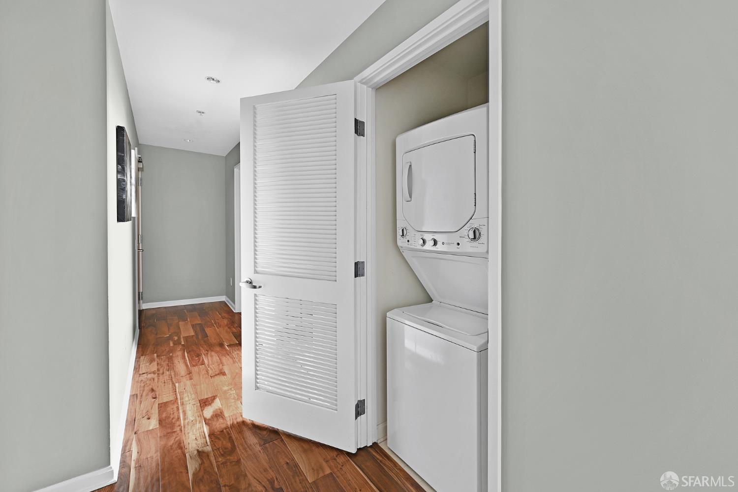 Detail Gallery Image 16 of 40 For 400 Beale St #2006,  San Francisco,  CA 94105 - 2 Beds | 1/1 Baths