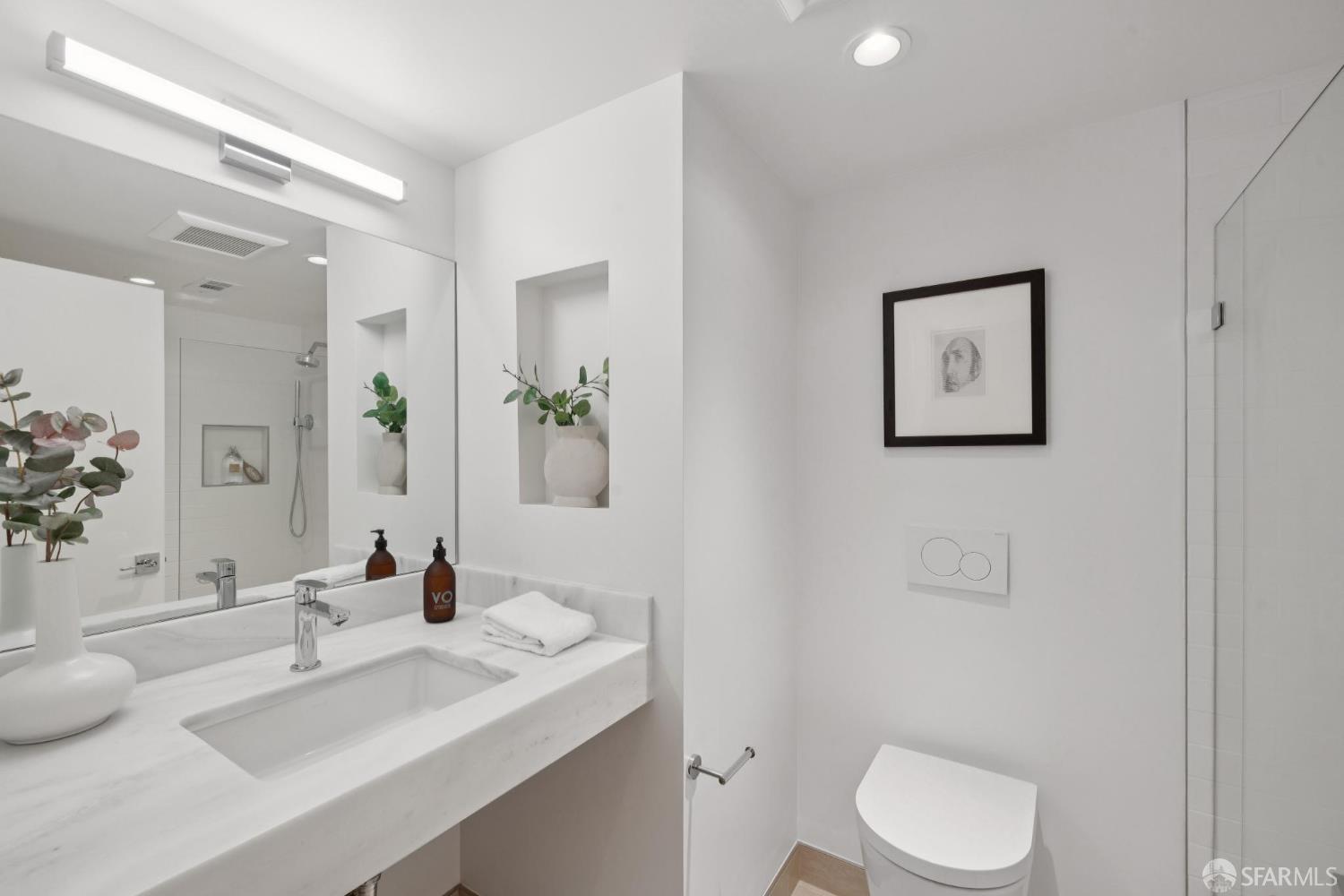 Detail Gallery Image 14 of 19 For 1426 Taylor St #4,  San Francisco,  CA 94133 - 2 Beds | 2 Baths
