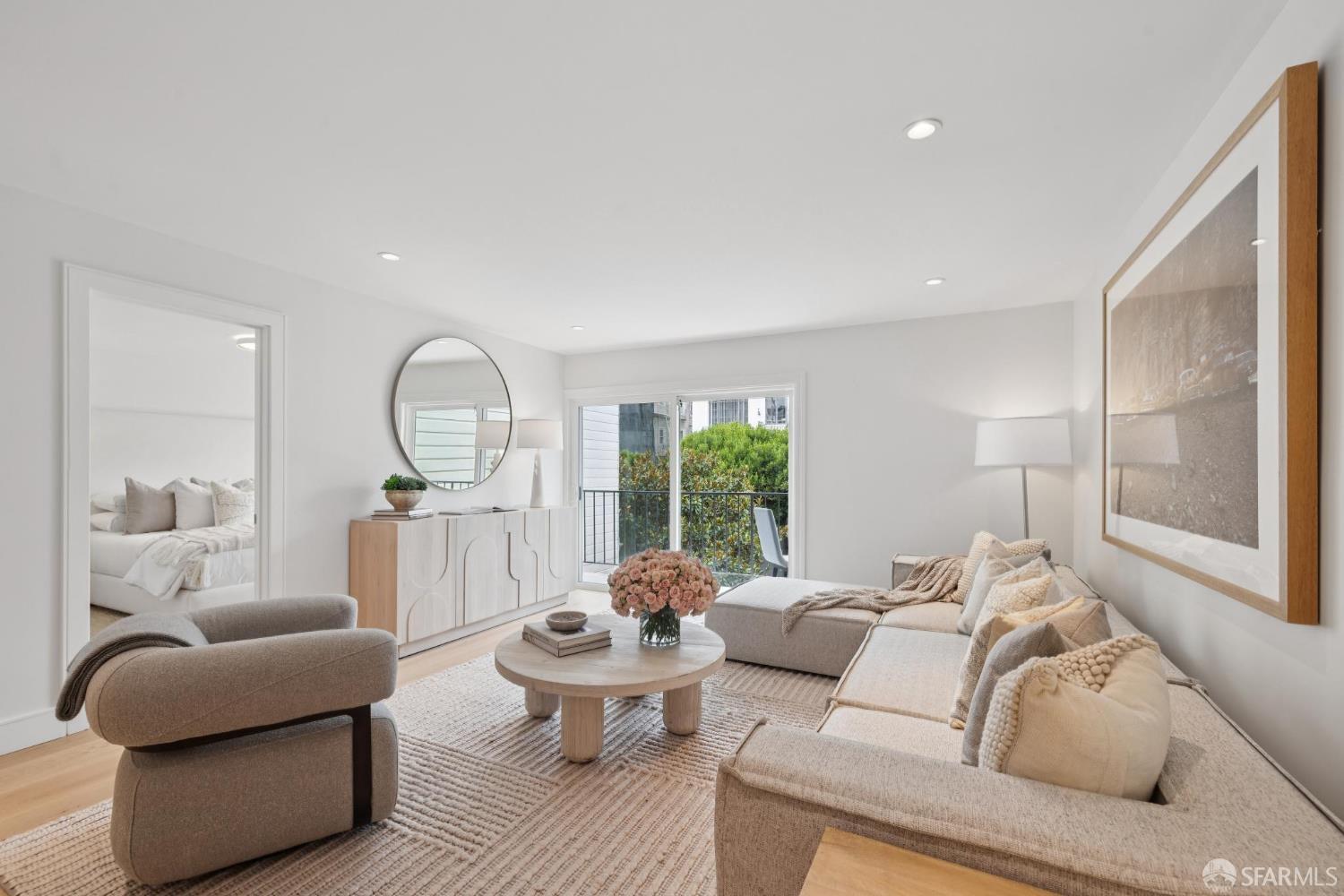 Photo #2: 425072345 Listing 