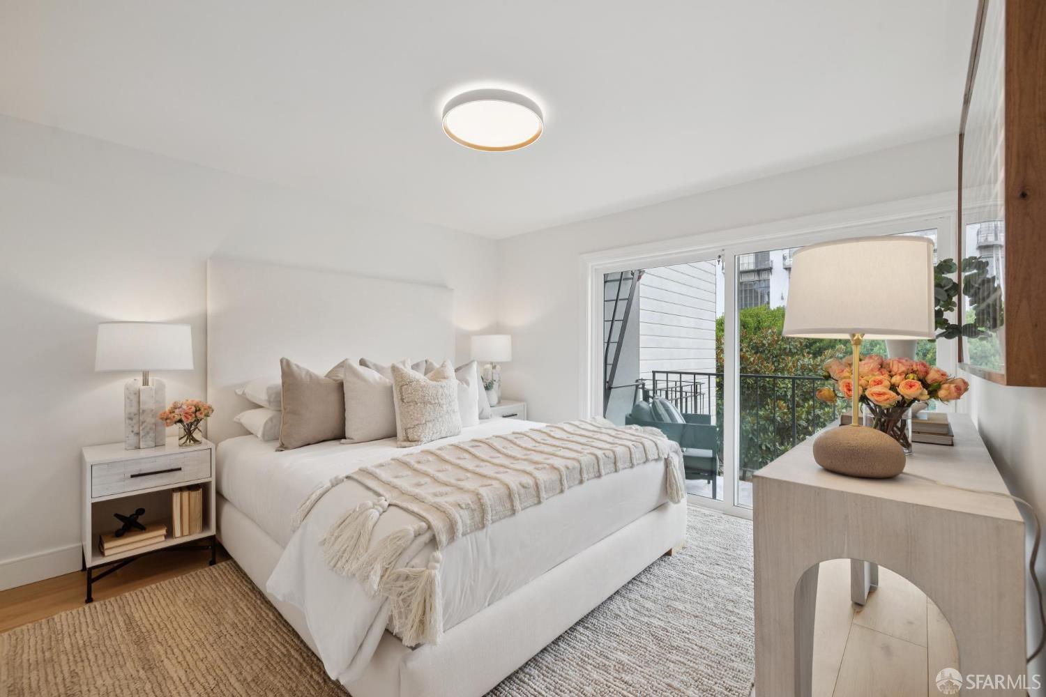 Detail Gallery Image 9 of 19 For 1426 Taylor St #4,  San Francisco,  CA 94133 - 2 Beds | 2 Baths