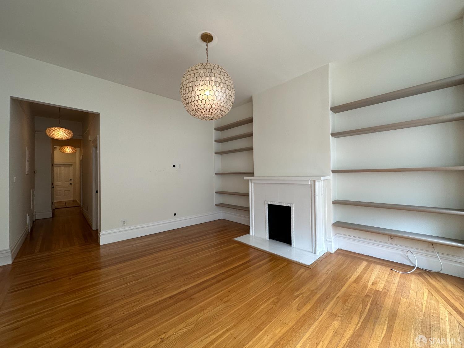 Photo #4: 425072553 Listing 