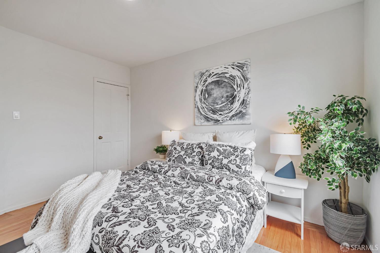 Detail Gallery Image 18 of 34 For 3421 Rivera St, San Francisco,  CA 94116 - 2 Beds | 1 Baths