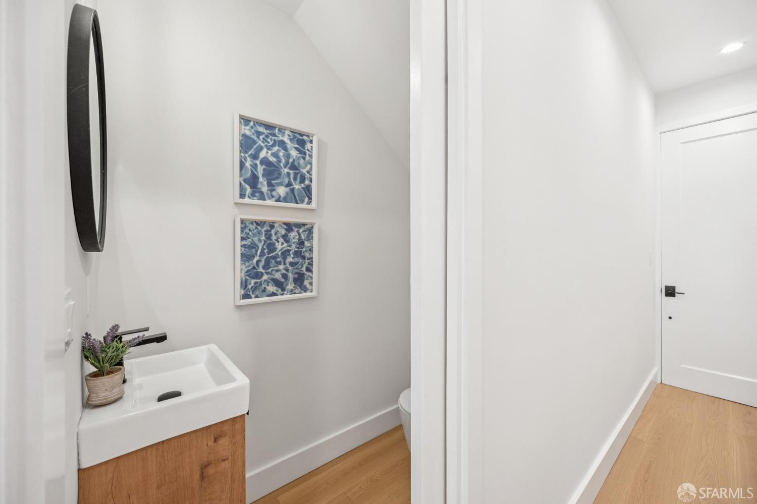 Detail Gallery Image 42 of 68 For 592 Sanchez St, San Francisco,  CA 94114 - 3 Beds | 3/1 Baths