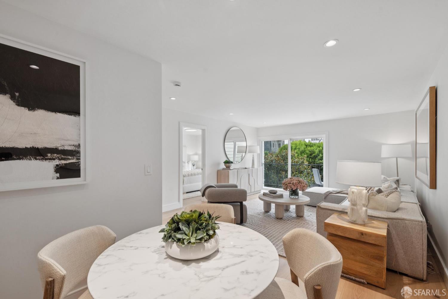 Photo #5: 425072345 Listing 